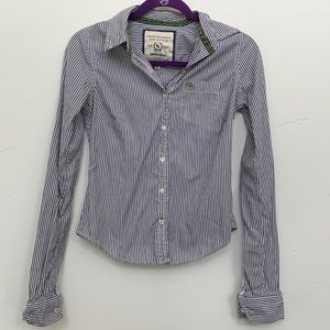 Blue White stripe Abercrombie and Fitch Button Down Women’s Shirt Size small
